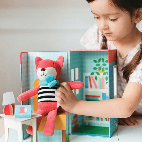 Petit Collage Kutulu Oyun Setleri: Hayal Gücüne Tatlı Bir Yolculuk